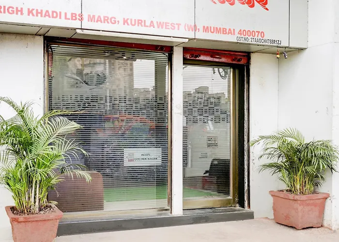 Hotel Golden Sagar - Kurla Mumbai